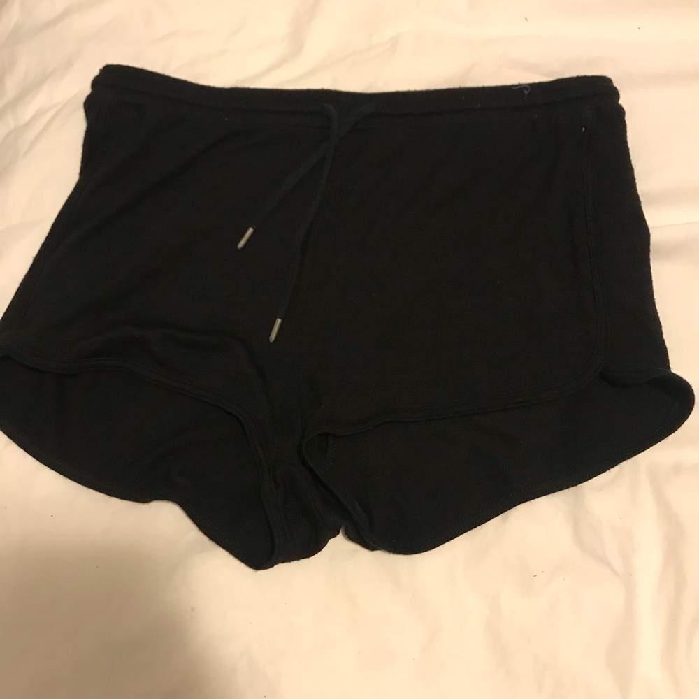 Wilfred free shorts.